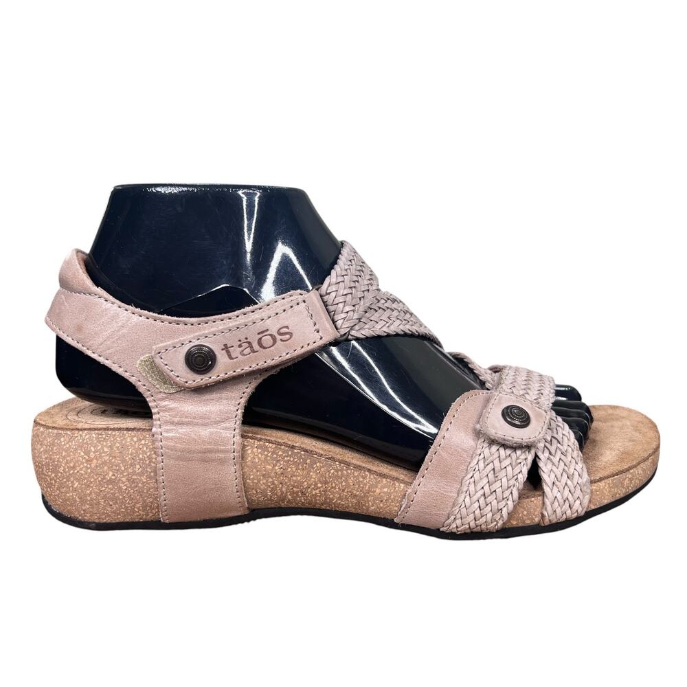 Taos Women’s Trulie Tan Leather Woven Sandal Size 8/8.5